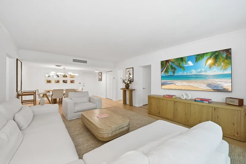 226 Brazilian Avenue #2b — photo 3