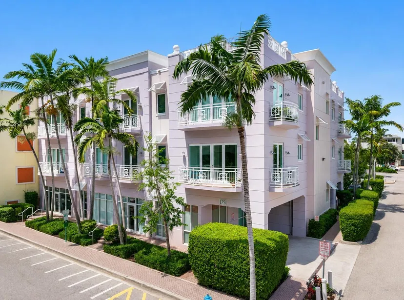 Downtown Delray Beach Unit 201