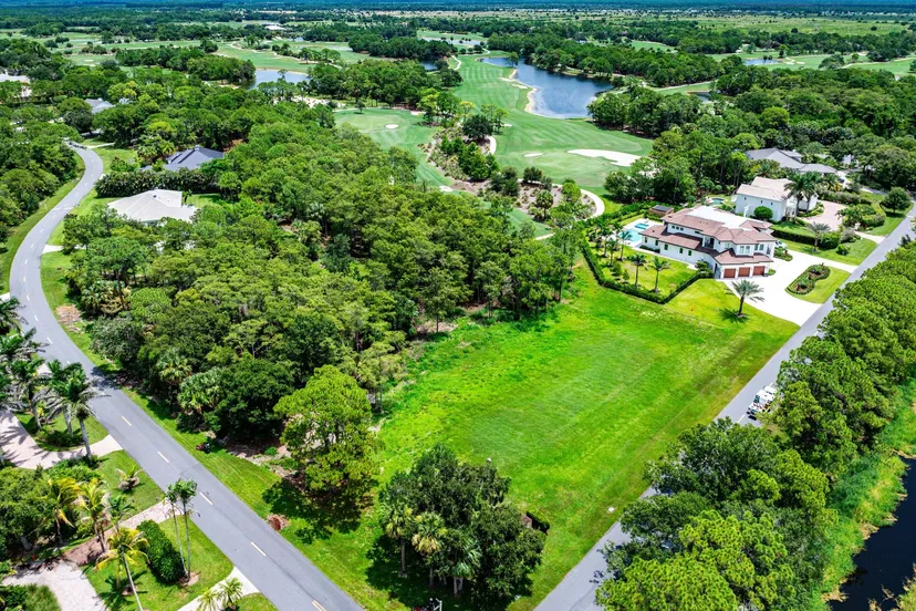 The Loxahatchee Club