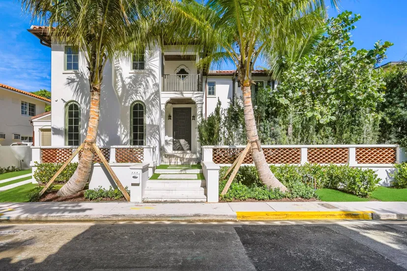 259 OLEANDER Avenue — photo 3