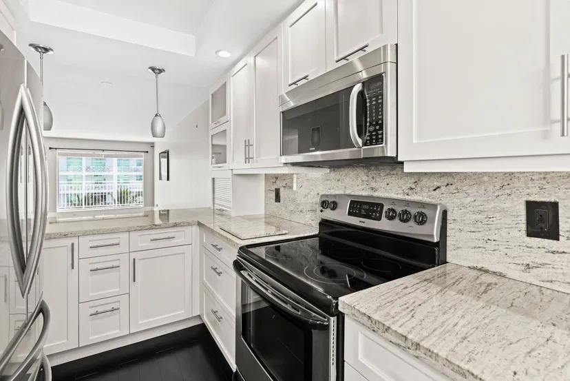 Sea Gate Palm Beach Unit 606