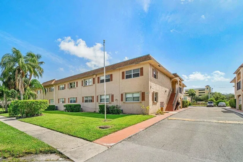 Boca Raton Unit 120