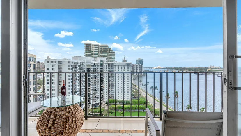 Royal Park Unit 1804