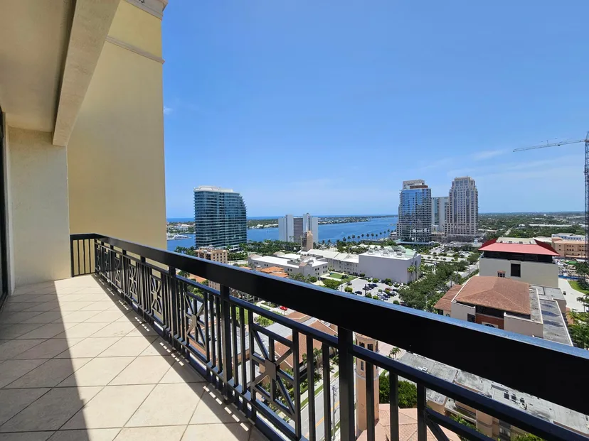 One City Plaza Unit 1604