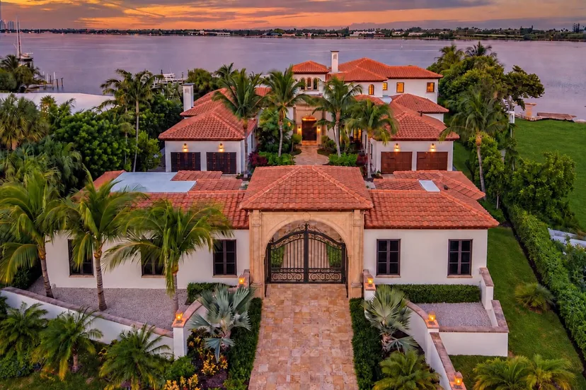Oceanfront home — 3400 N Flagler Drive, West Palm Beach