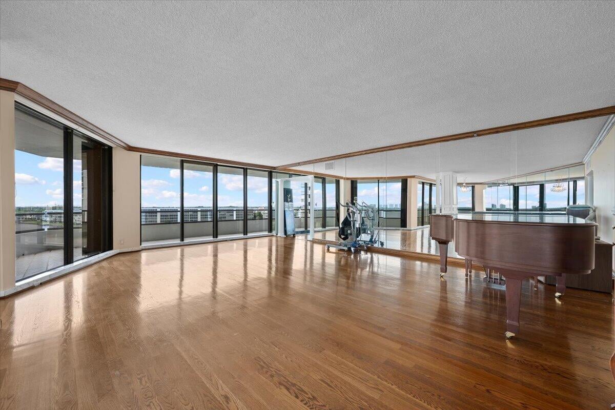 Old Port Cove Unit 558