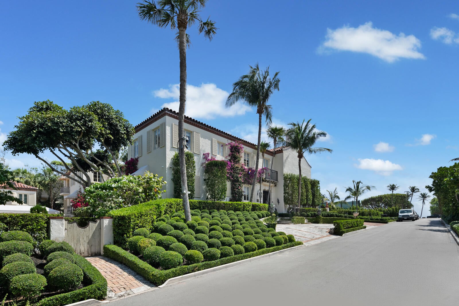 111 Via Del Lago — photo 3
