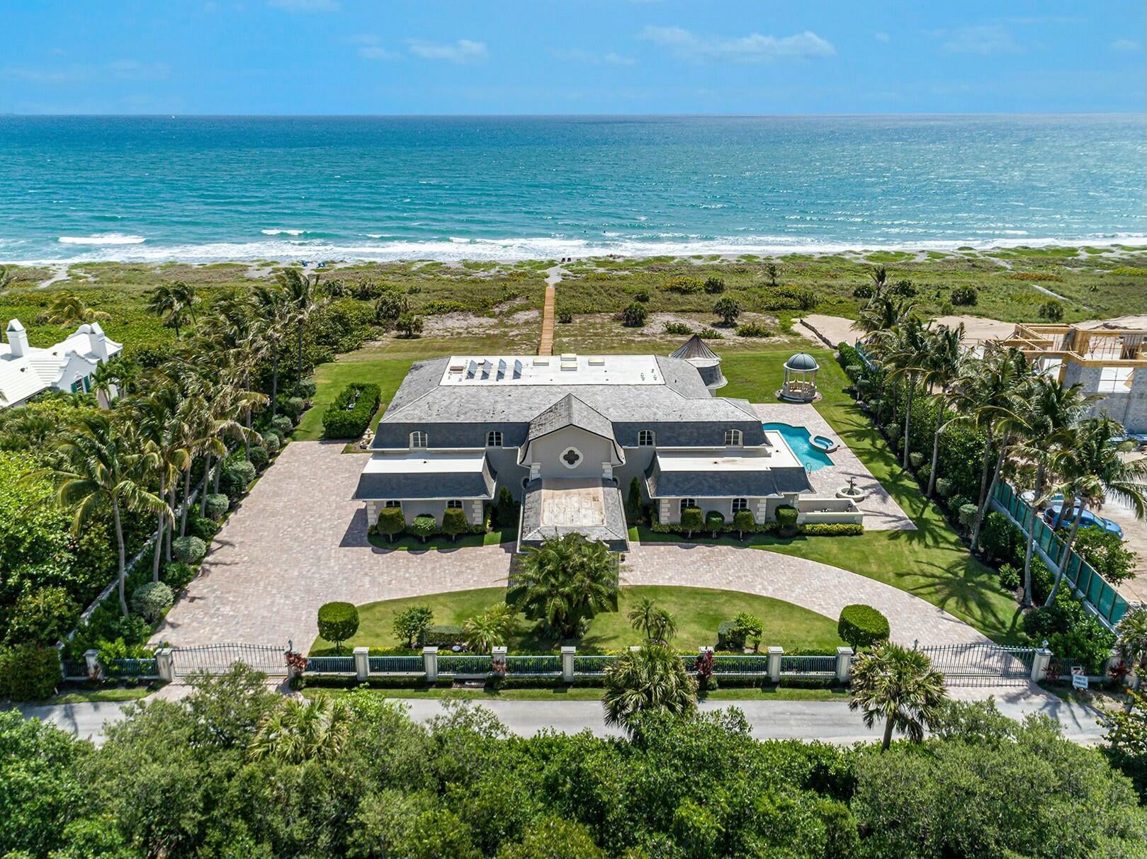 Oceanfront home — 477 S Beach Road, Jupiter Island