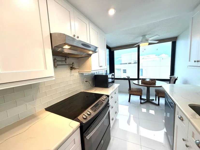3590 S Ocean Boulevard #807 — photo 3