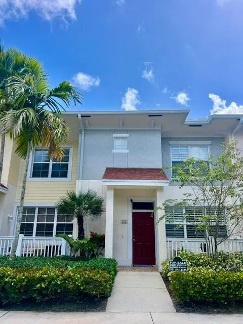 Charleston Court at Abacoa Unit 102
