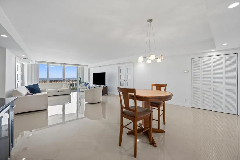 2295 S Ocean Boulevard #619 — photo 3