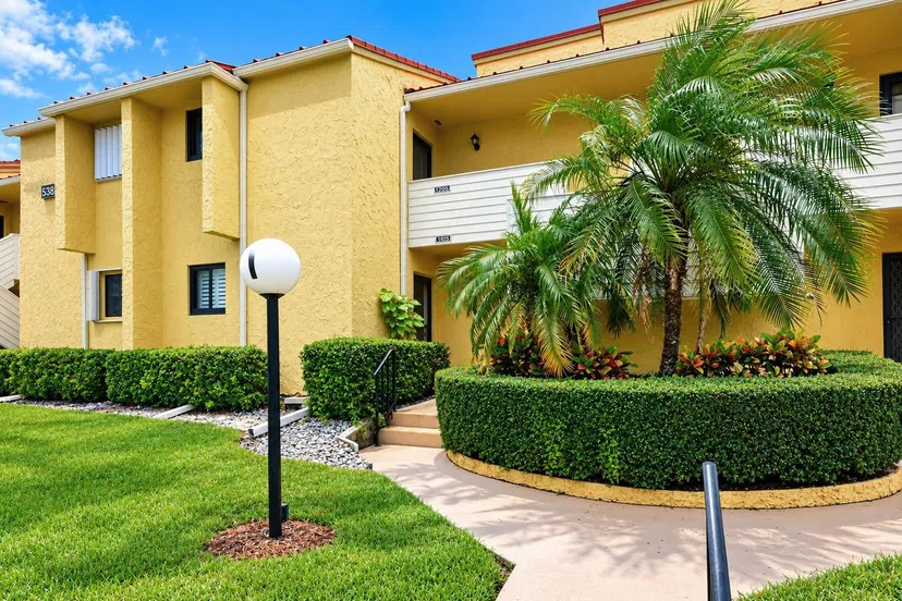 Rocky Point Unit 205