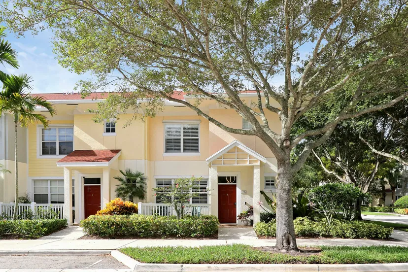Canterbury Place Unit 106