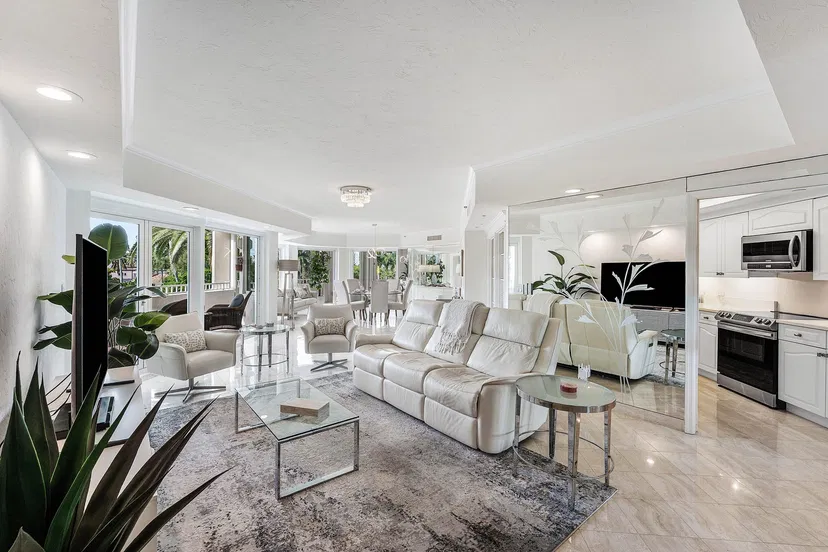 Unit 3170 · 300 SE Fifth Boca · Boca Raton