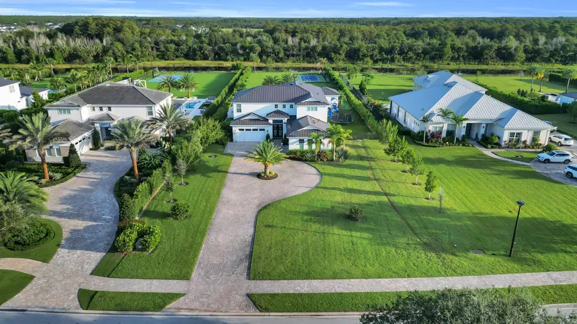 20089 SE BRIDGEWATER Drive, Jupiter