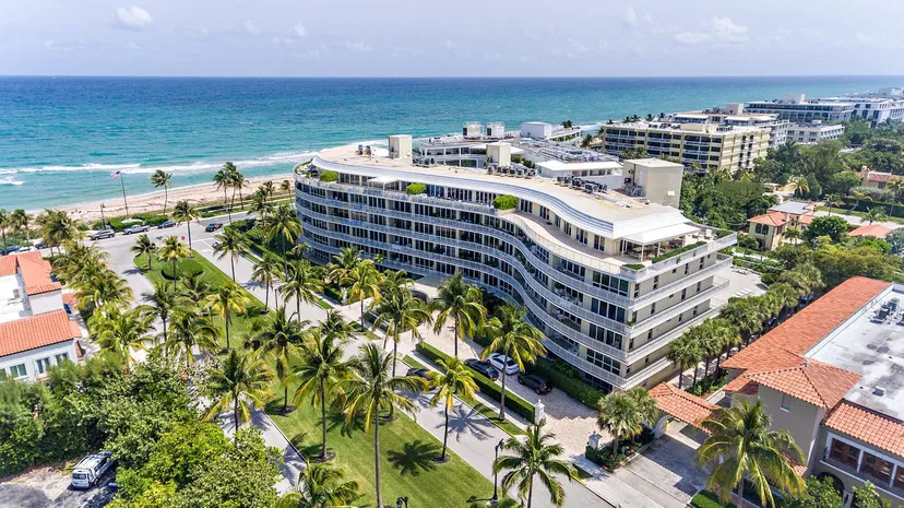 100 Royal Palm Way 4-A, Palm Beach