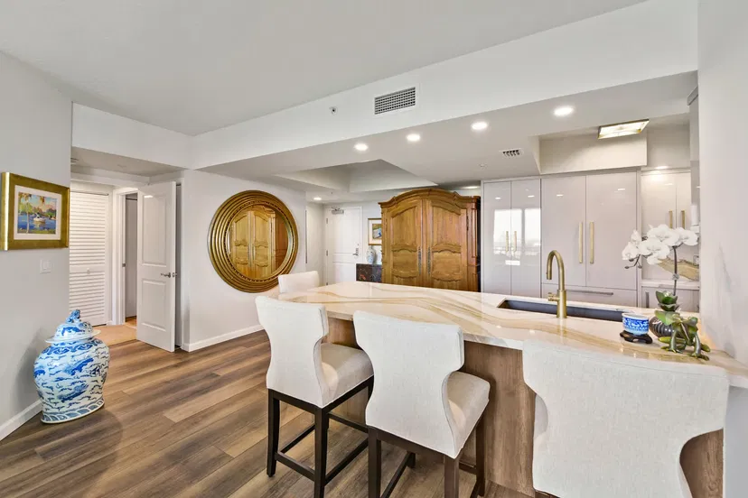 403 S SAPODILLA Avenue 501, West Palm Beach