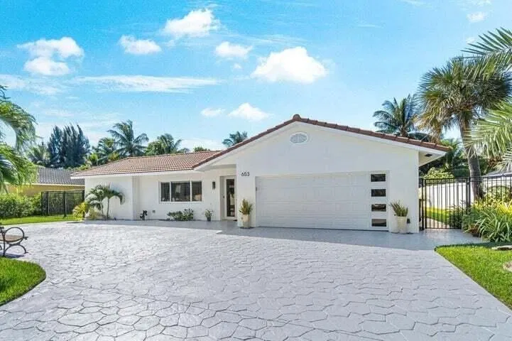 653 NW 10TH Court, Boca Raton