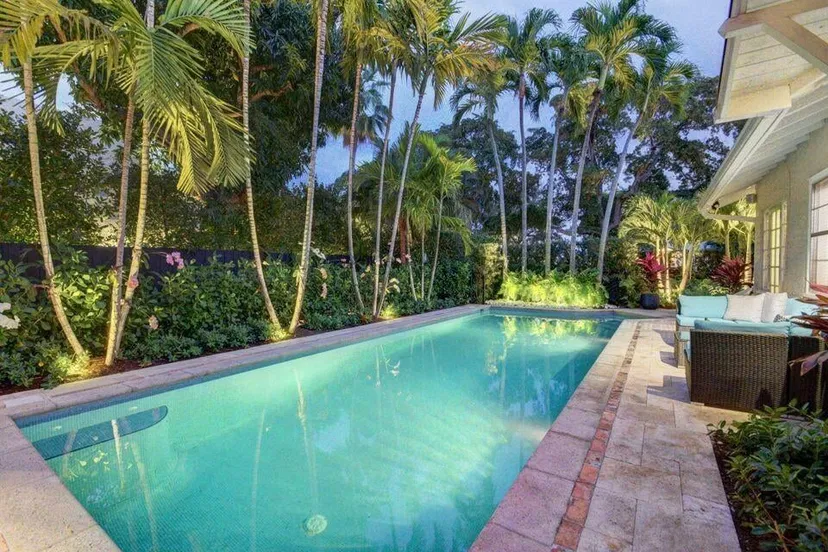 The Patrician of Palm Beach Unit Treehouse