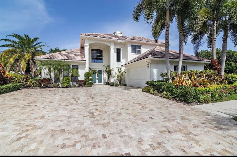 125 Pembroke Drive 125, Palm Beach Gardens