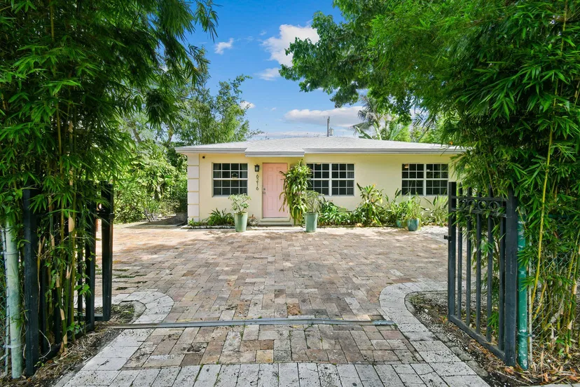 6216 GARDEN Avenue, West Palm Beach