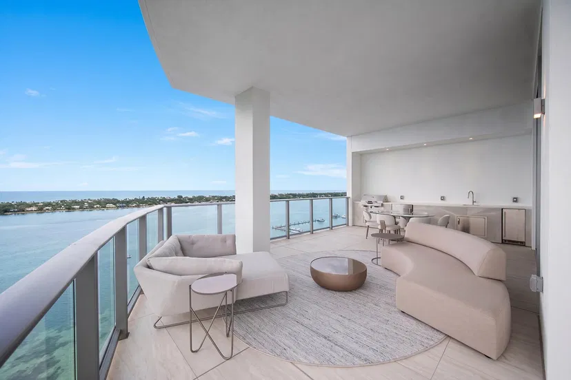 4714 N FLAGLER Drive 2101, West Palm Beach
