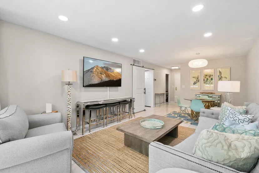 227 Brazilian Avenue #2H — photo 5
