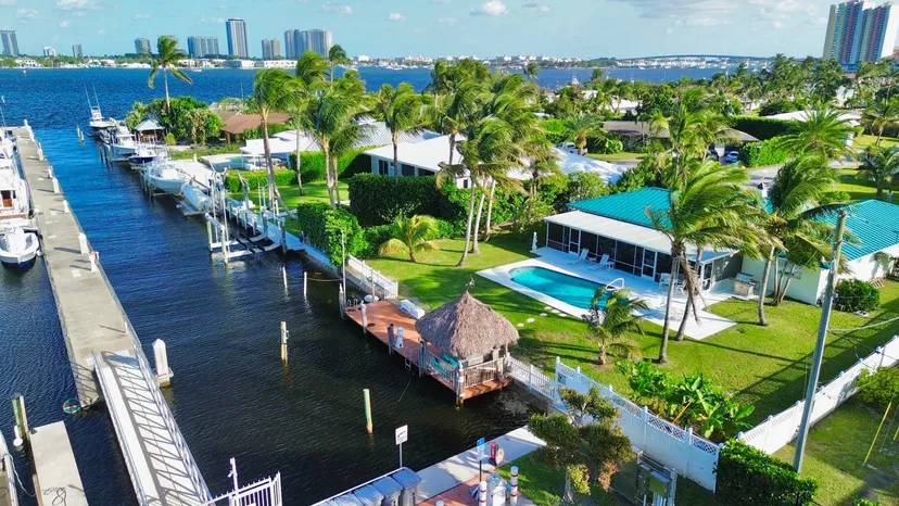 Palm Beach Shores