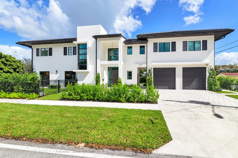 6840 LAKE Avenue, West Palm Beach