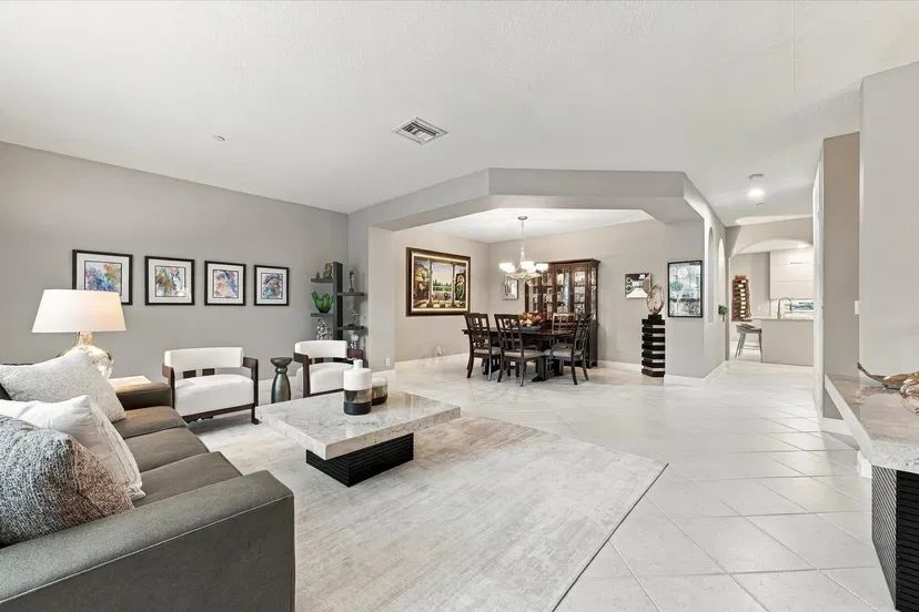 5545 NE Trieste Way, Boca Raton