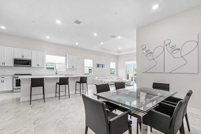 12325 FRONTLINE Lane, Palm Beach Gardens