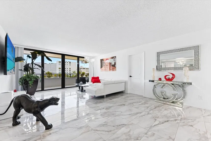 3589 S Ocean Boulevard #403 — photo 2