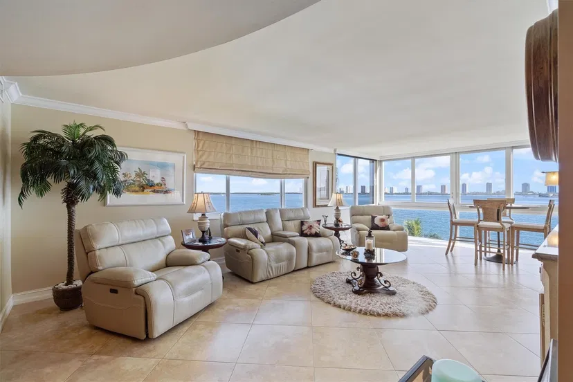 801 Lake Shore Unit 501