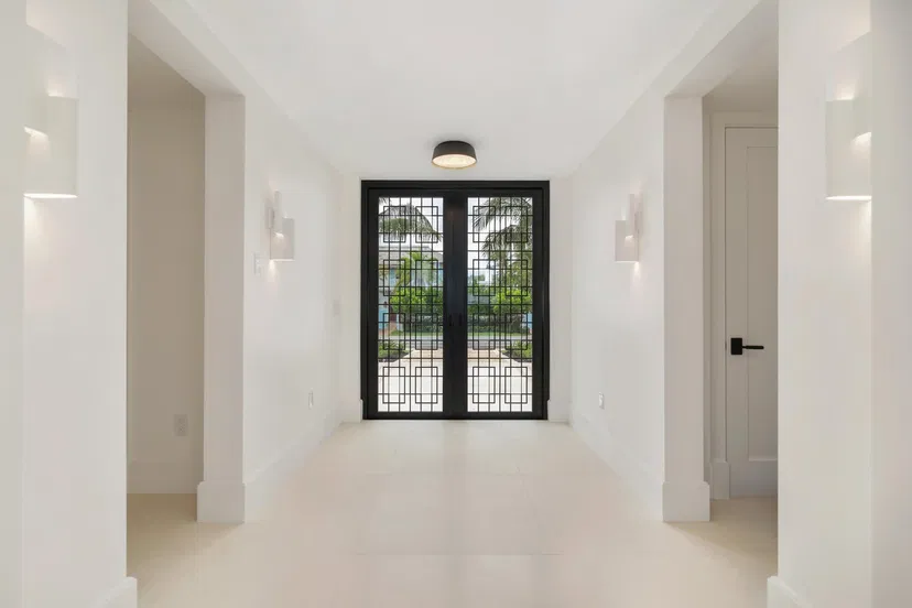 2273 Ibis Isle Road E — photo 4