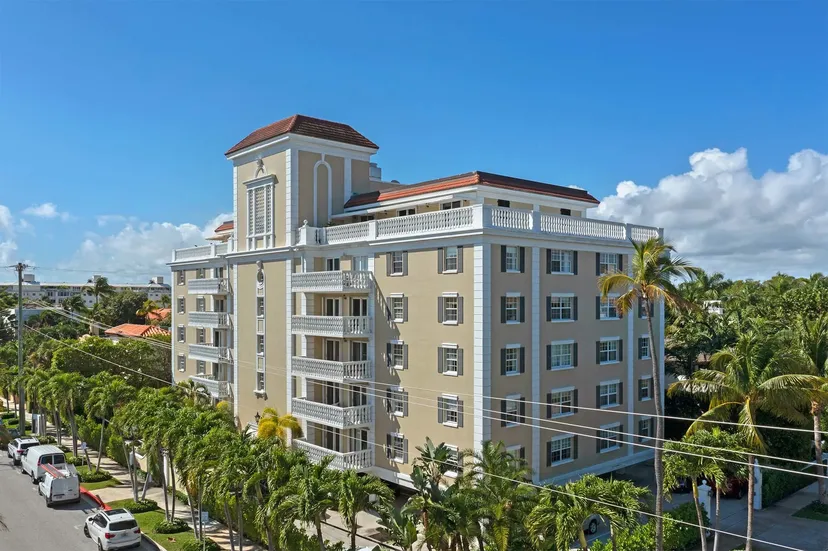 Sold Nov 2012 · 330 Cocoanut Row 3B, Palm Beach