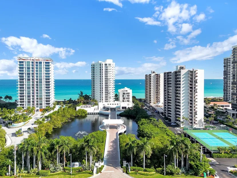Beach Front at Singer Island — Singer Island