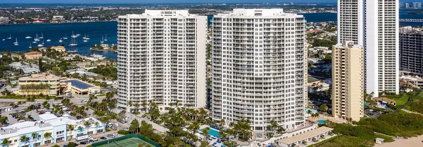 Ritz Carlton Residences Singer Island — Singer Island