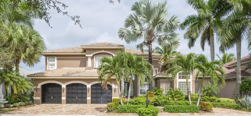 Saturnia Boca Raton — Boca Raton