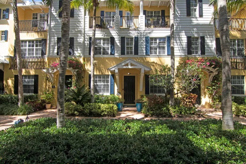 Sold Apr 2024 · 332 N Bromeliad, West Palm Beach