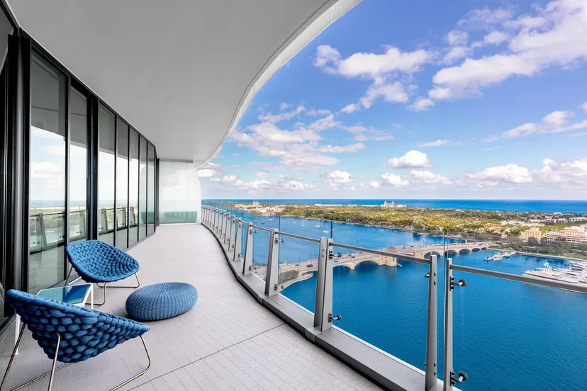 Sold Apr 2024 · 1100 S Flagler Drive 2302, West Palm Beach