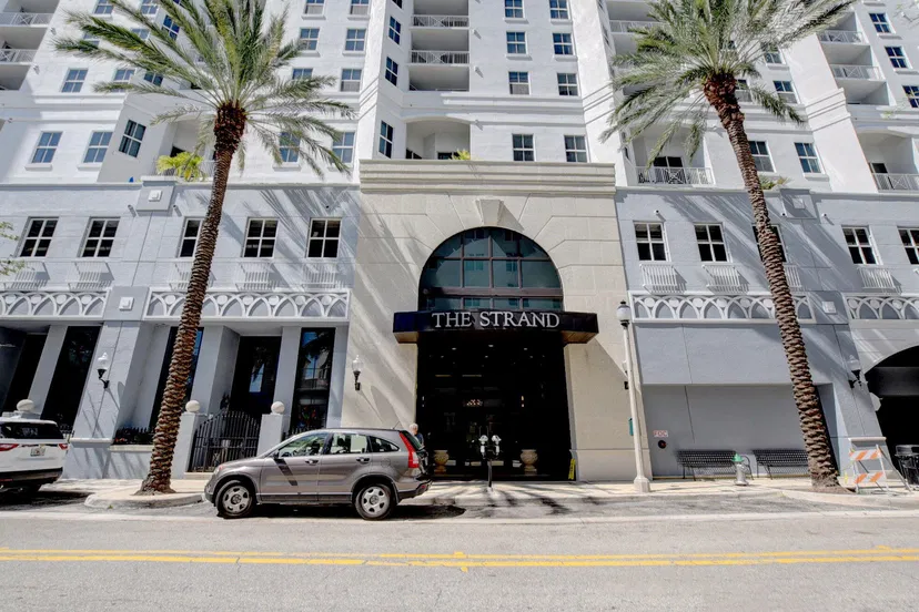 Sold Sep 2023 · 255 Evernia Street 306, West Palm Beach