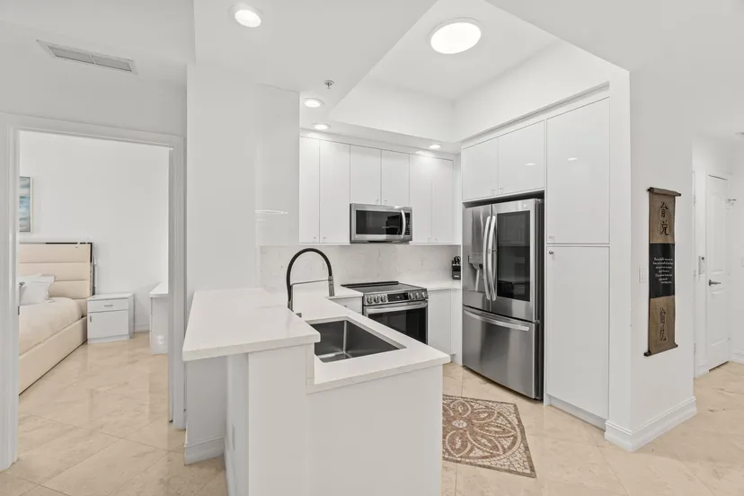 Unit 1014 · Two City Plaza · West Palm Beach