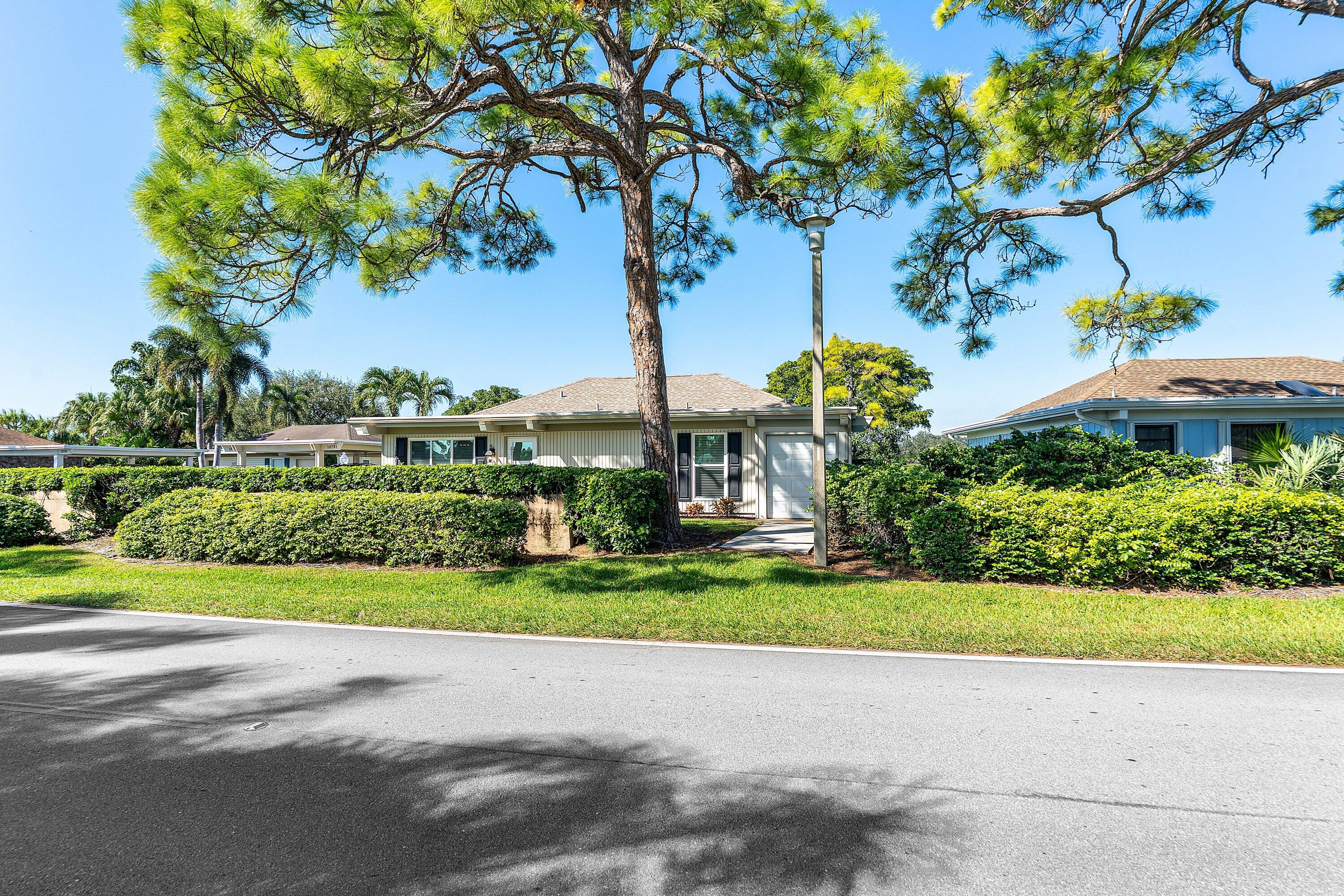 Sold Oct 2026 · 13731 Eastpointe Way, Palm Beach Gardens